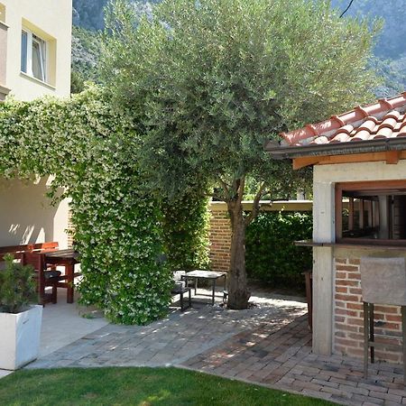 J & P Apartments Orahovac Kotor Exterior photo