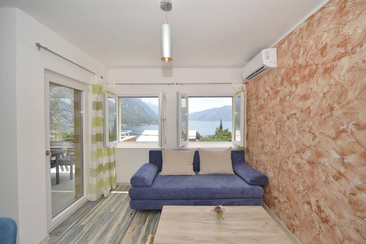 J & P Apartments Orahovac Kotor Exterior photo